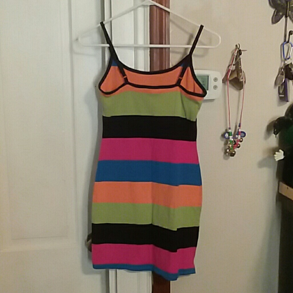 Dress - Picture 2 of 2